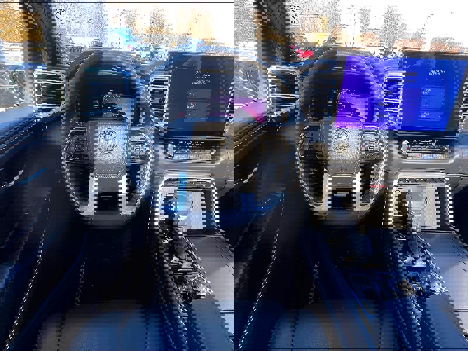 Used 2025 Toyota Sequoia Platinum image 18