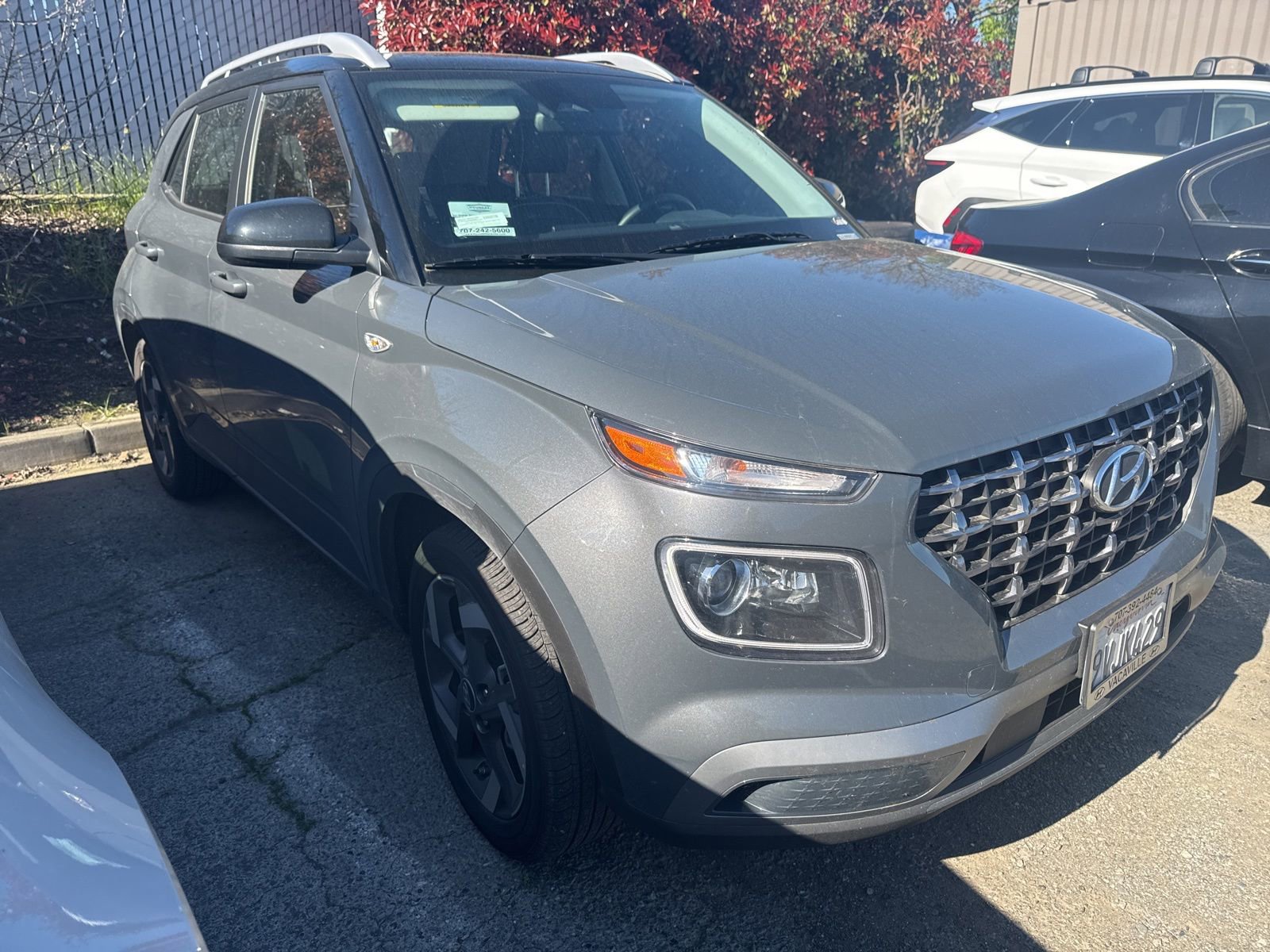 Certified 2025 Hyundai Venue Limited image 3