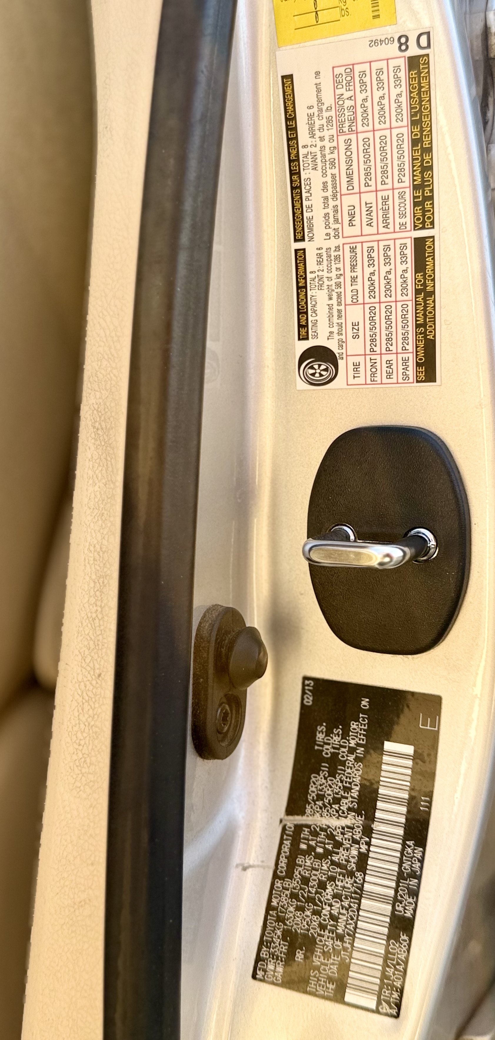 Used 2013 Lexus LX 570 4WD w/ Luxury Pkg image 45