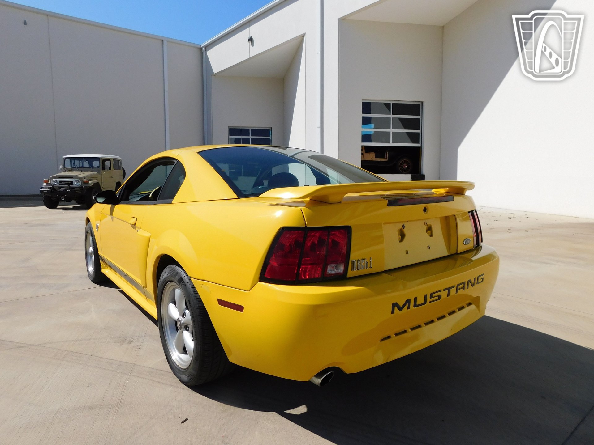 Used 2004 Ford Mustang Mach 1 RWD image 19