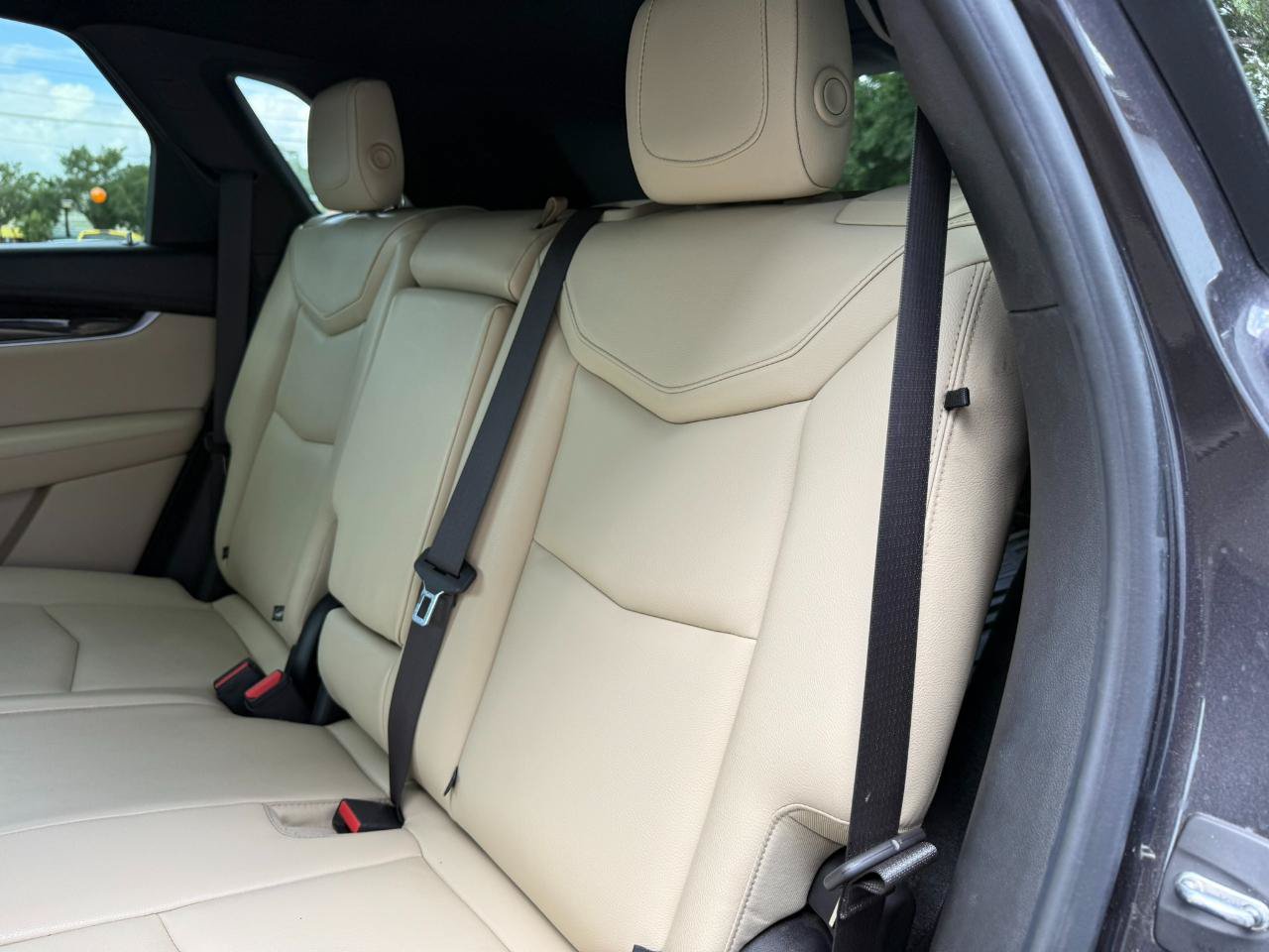 Used 2018 Cadillac XT5 FWD image 25