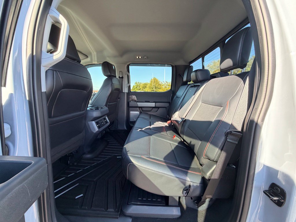 Used 2024 Ford F250 Lariat w/ Black Appearance Package AWD/4WD image 6