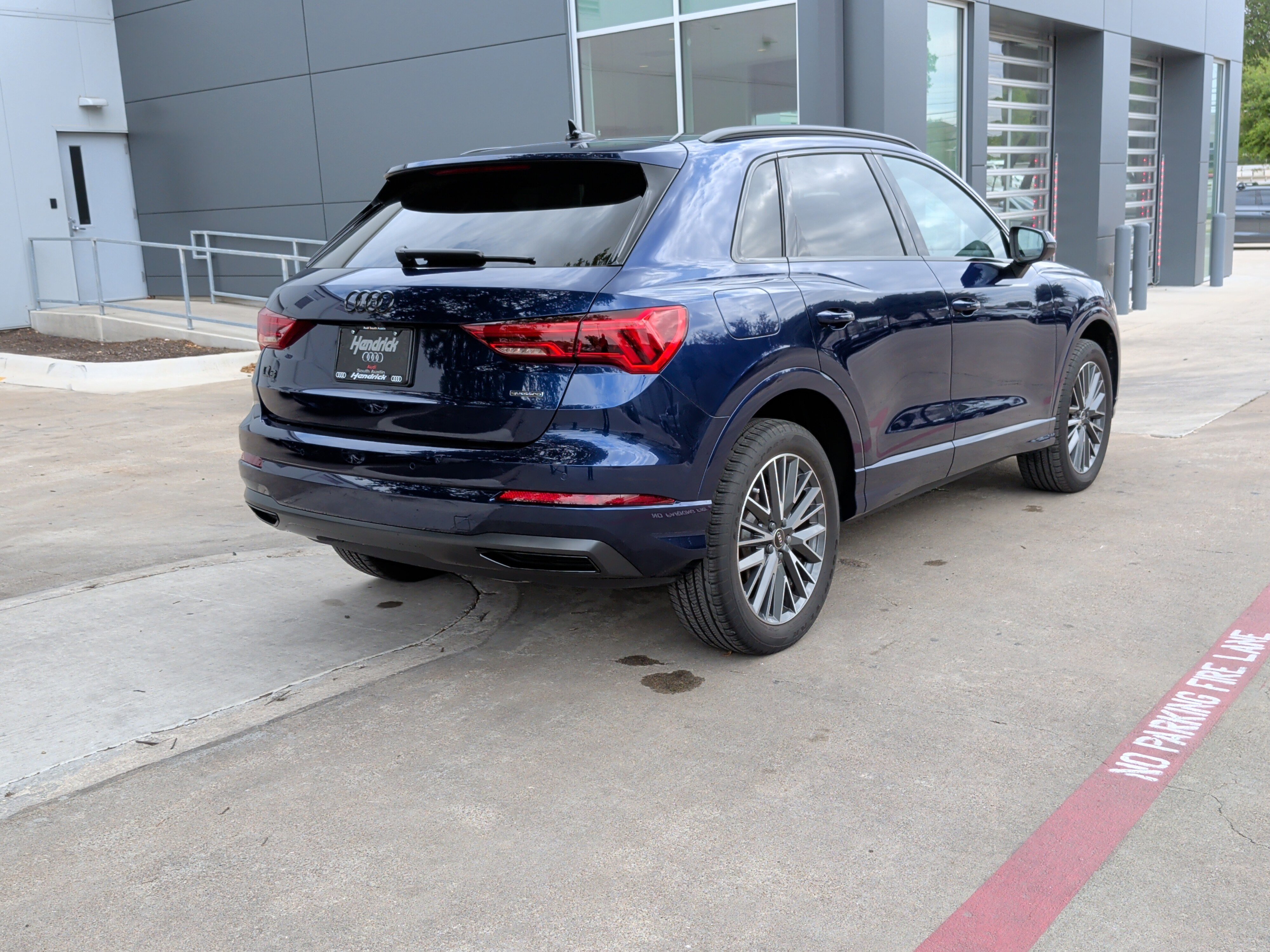 Certified 2023 Audi Q3 2.0T Premium w/ Convenience Package AWD/4WD image 10