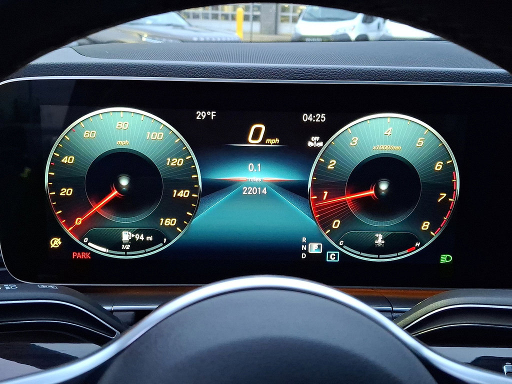 Used 2023 Mercedes-Benz GLE 350 4MATIC image 13