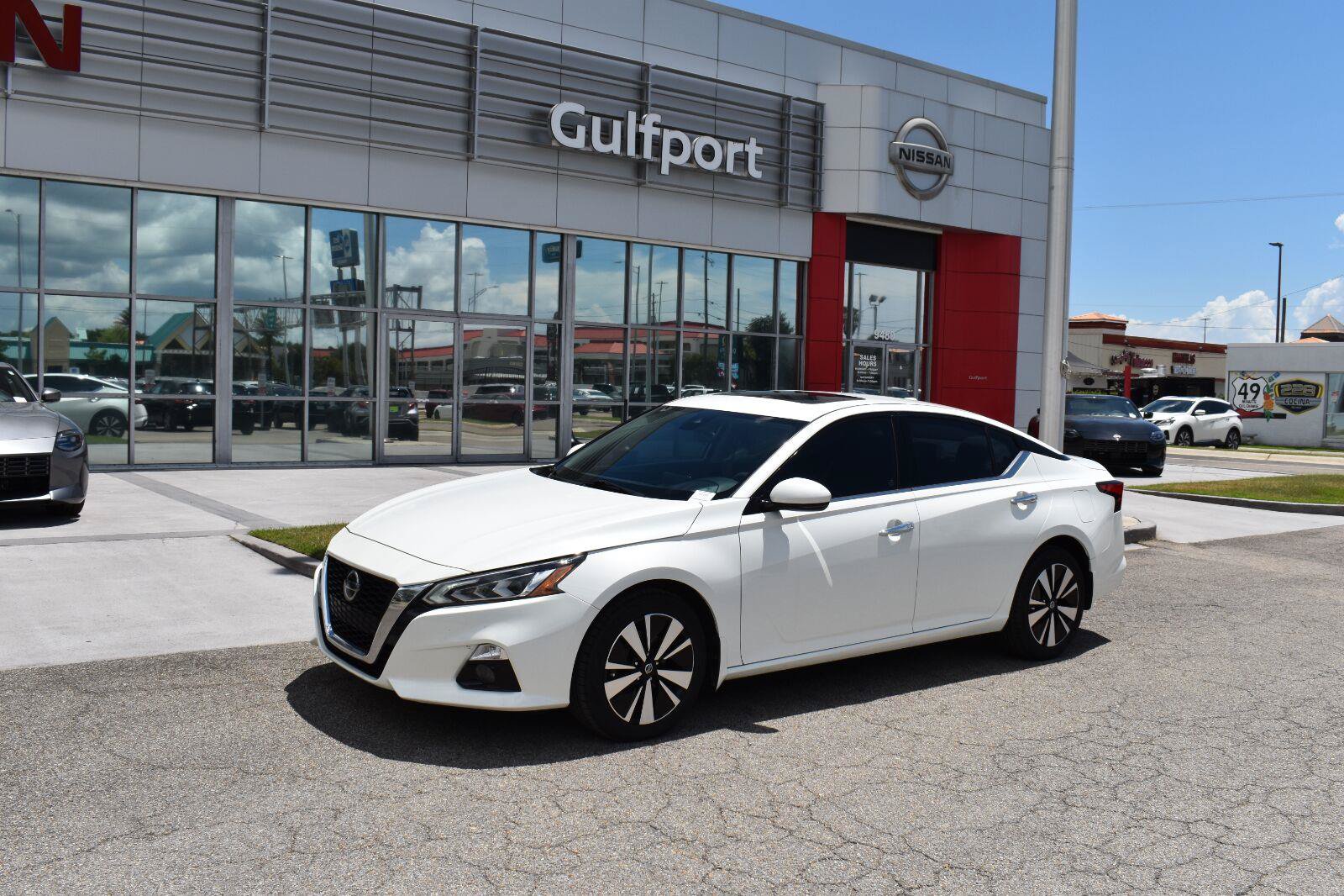 Used 2022 Nissan Altima 2.5 SL AWD/4WD image 2