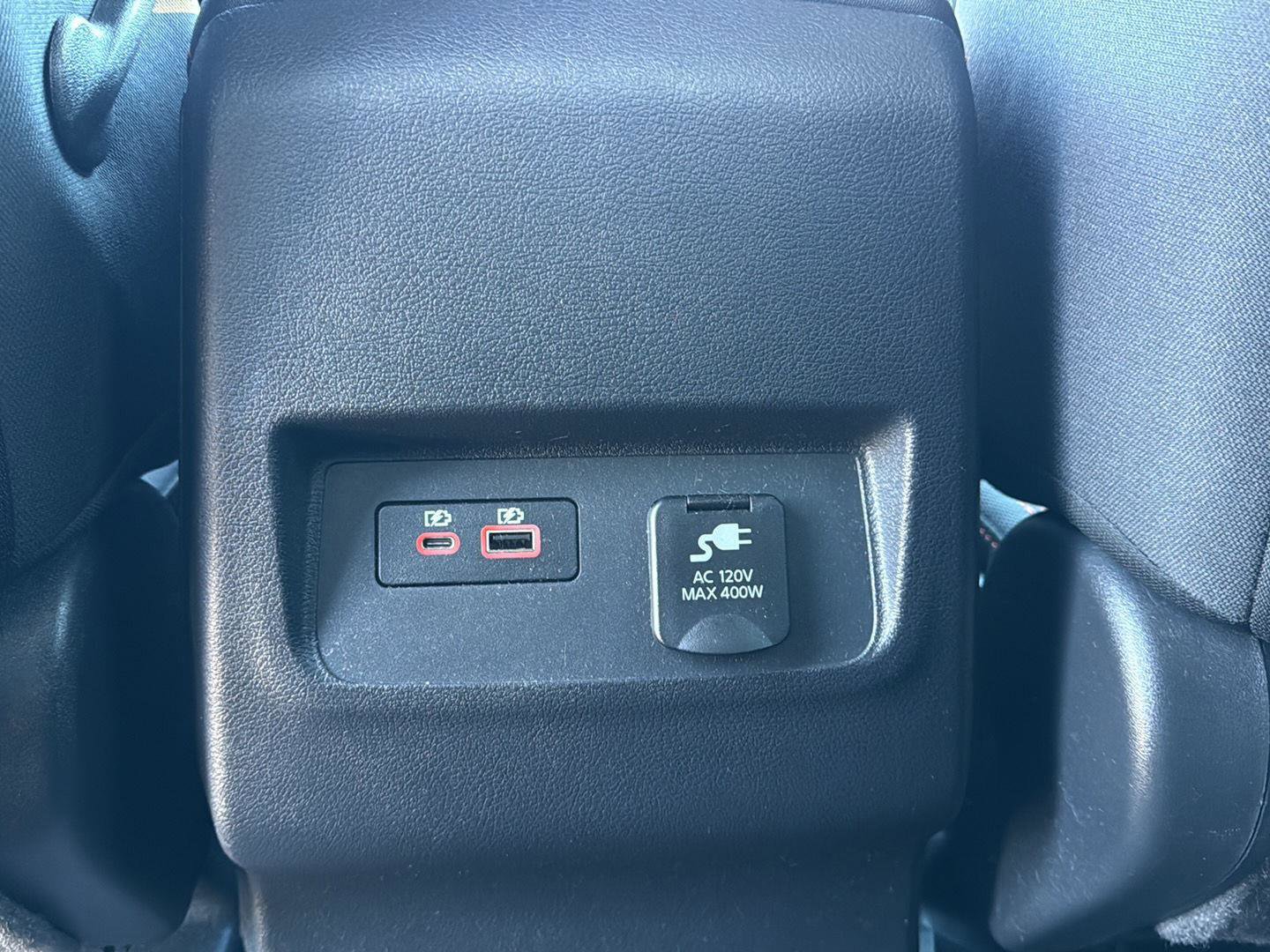 Used 2022 Nissan Frontier PRO-4X image 35