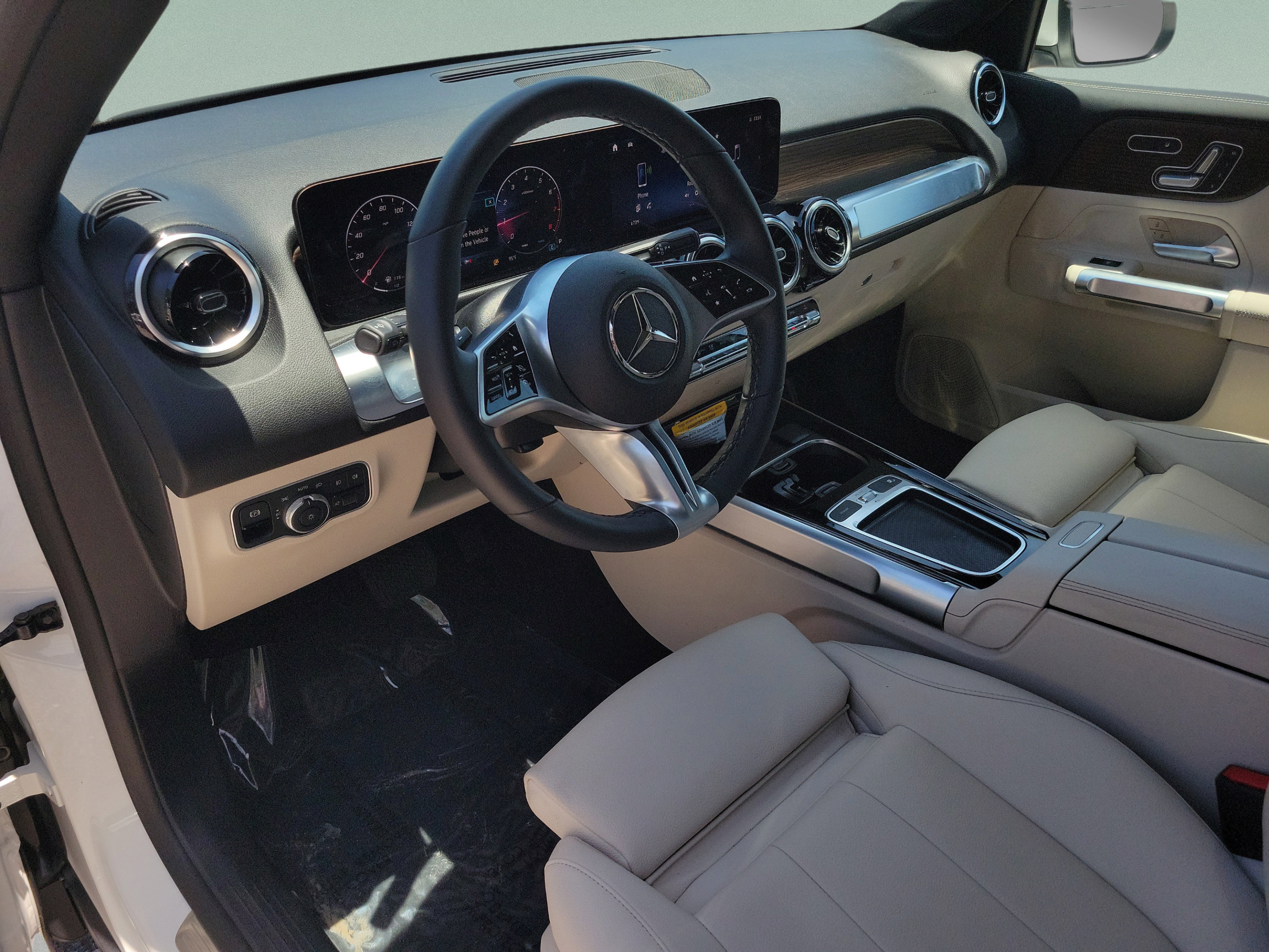 Used 2026 Mercedes-Benz GLB 250 image 19