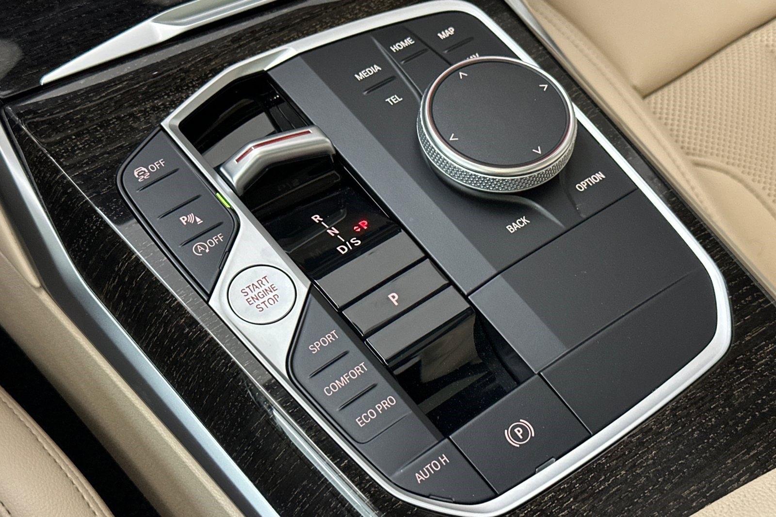 Certified 2023 BMW 330i Sedan w/ Premium Package image 25