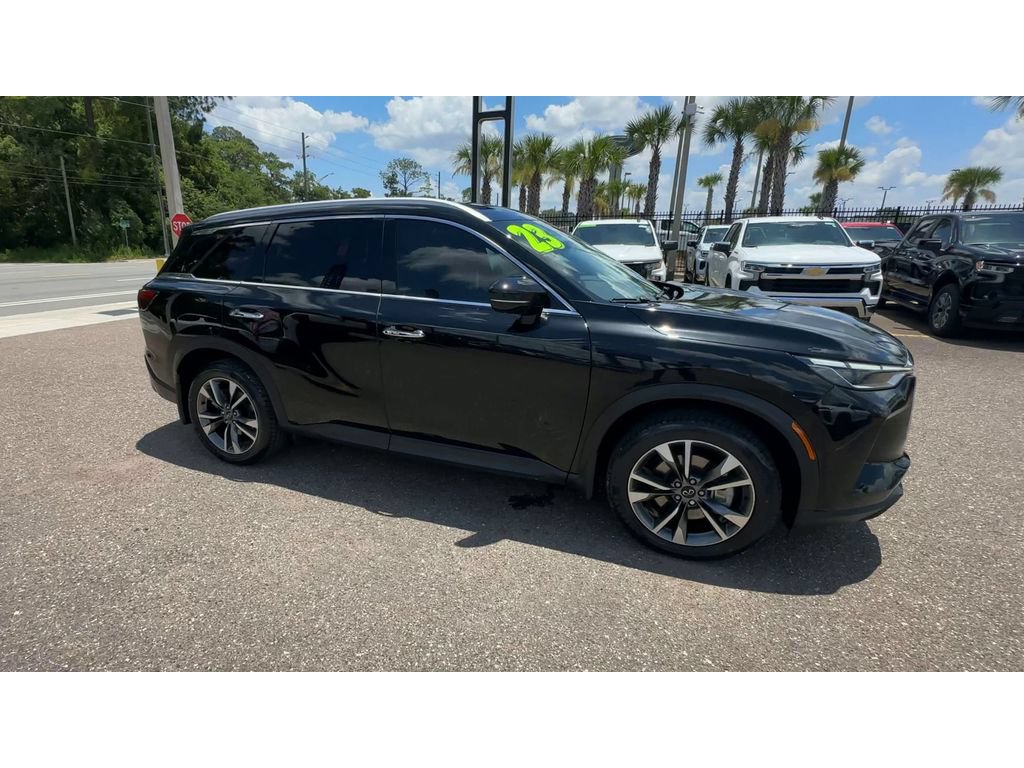 Used 2023 INFINITI QX60 Luxe w/ Cargo Package FWD image 9