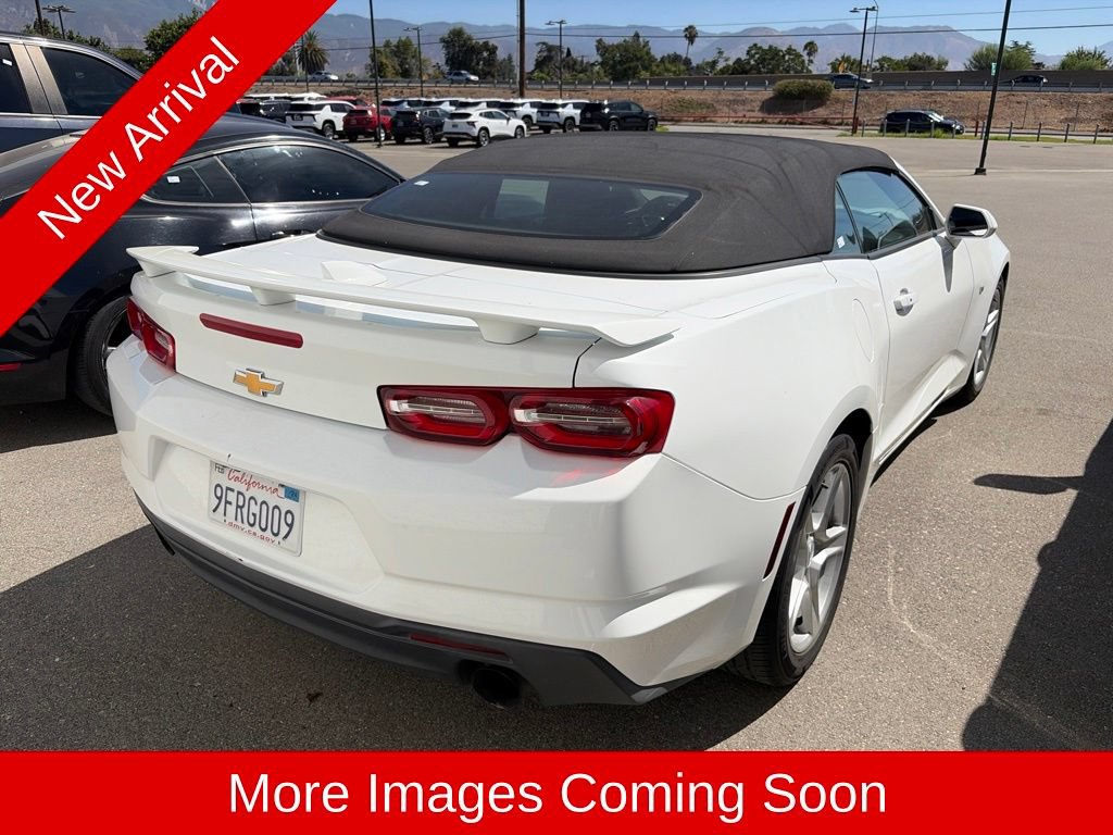 Used 2020 Chevrolet Camaro LT RWD image 3