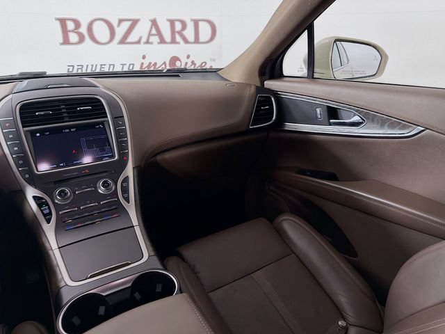 Used 2018 Lincoln MKX Reserve w/ Driver Assistance Package FWD image 29