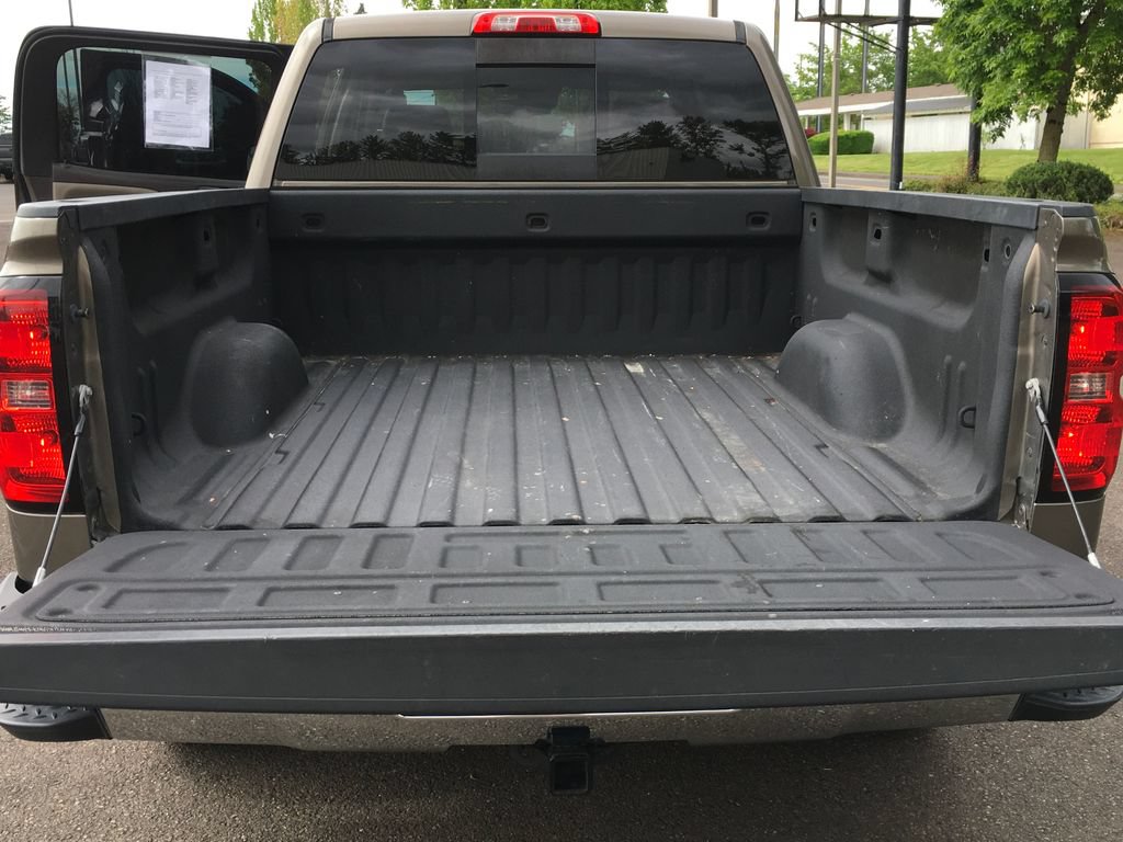 Used 2015 Chevrolet Silverado 1500 LTZ Z71 w/ LTZ Plus Package AWD/4WD image 35