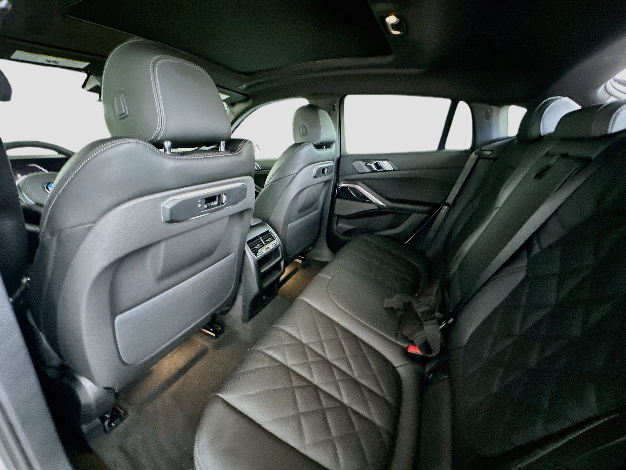 New 2027 BMW X6 xDrive40i AWD/4WD image 18