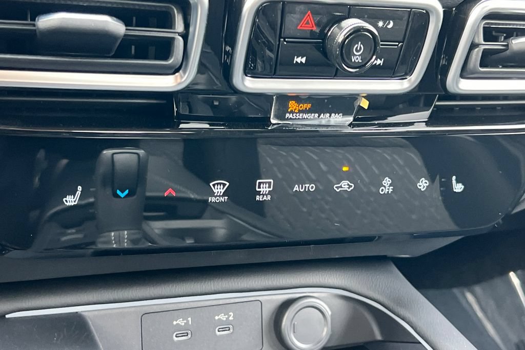 New 2026 Nissan Sentra SV w/ SV Convenience Package FWD image 16