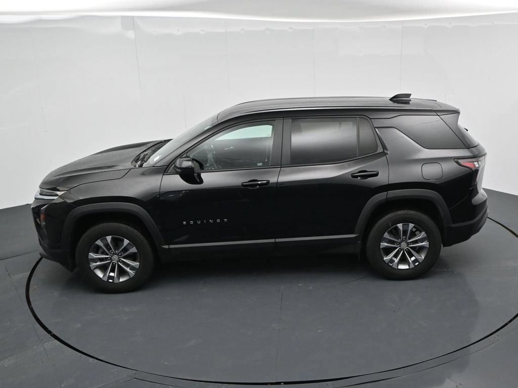 Used 2026 Chevrolet Equinox LT w/ Convenience Package II FWD image 21