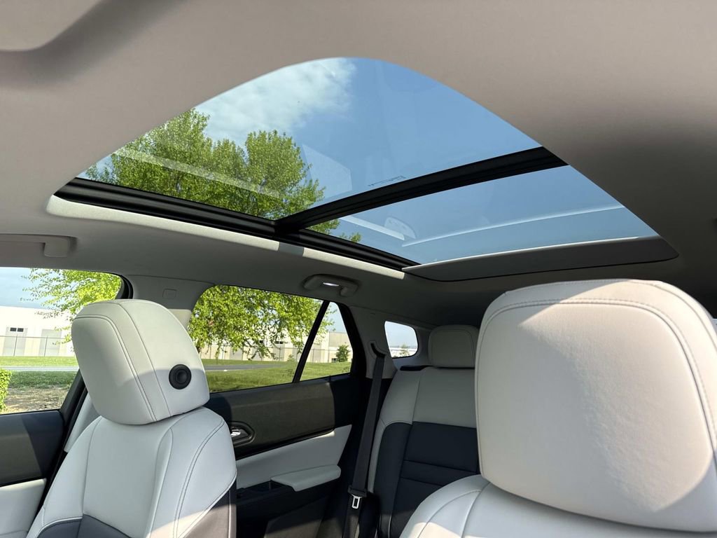 Used 2025 Honda Prologue Touring image 4