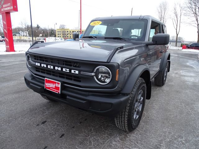 Used 2025 Ford Bronco 2-Door image 2