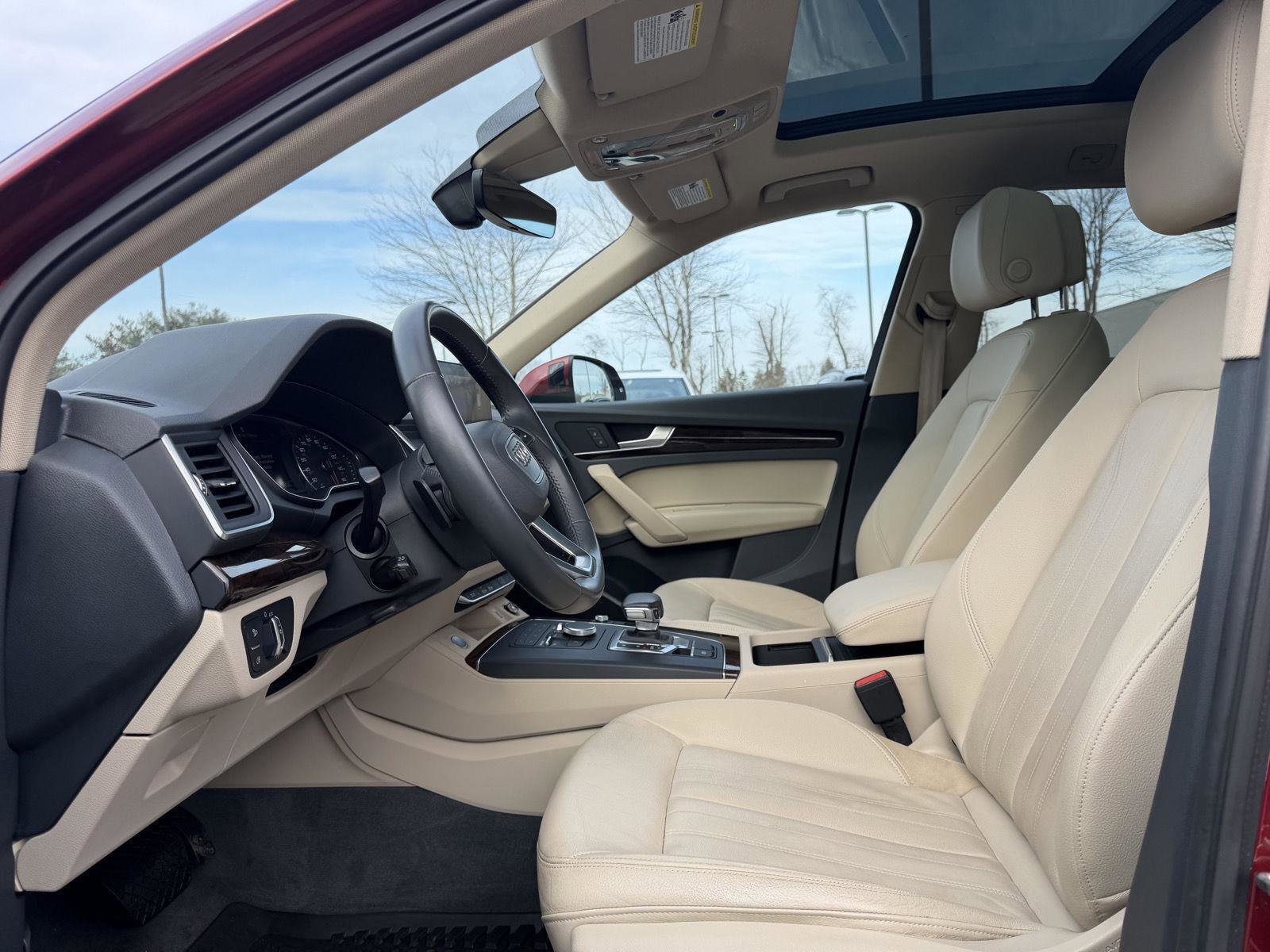 Used 2020 Audi Q5 2.0T Premium w/ Convenience Package image 14