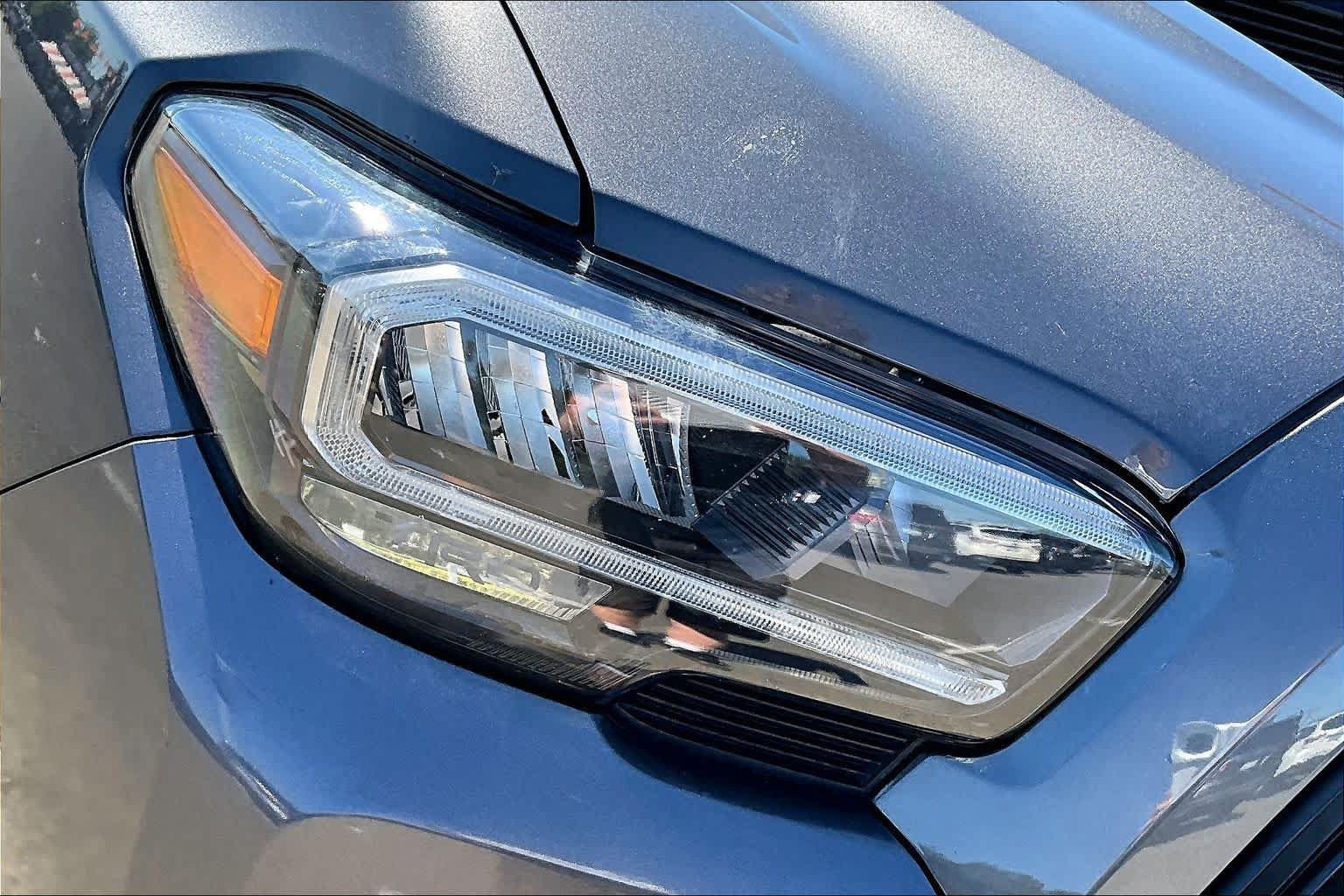Certified 2022 Toyota Tacoma TRD Pro AWD/4WD image 27