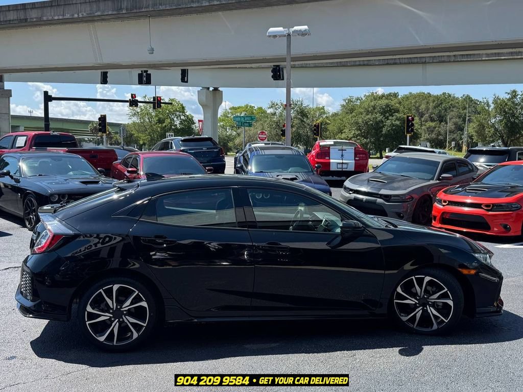 Used 2019 Honda Civic Sport Touring image 8