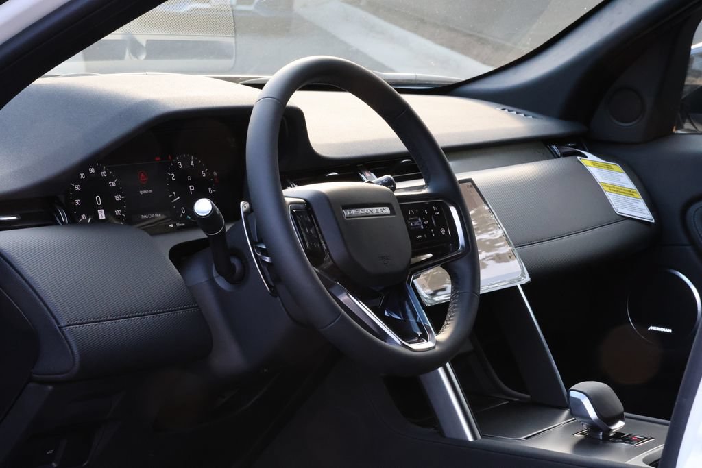 New 2026 Land Rover Discovery Sport Landmark AWD/4WD image 10