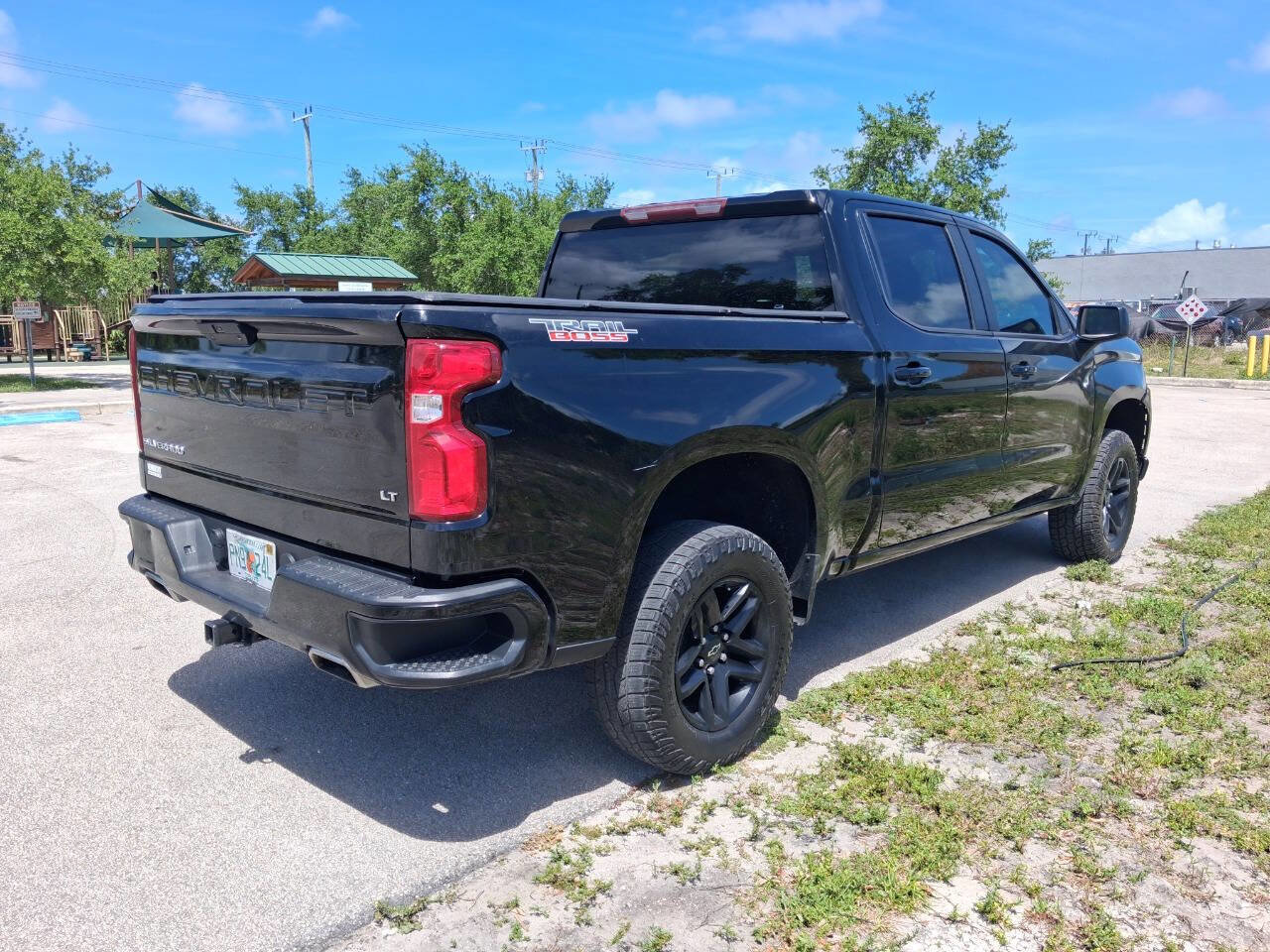 Used 2021 Chevrolet Silverado 1500 LT Trail Boss w/ Bed Protection Package image 6