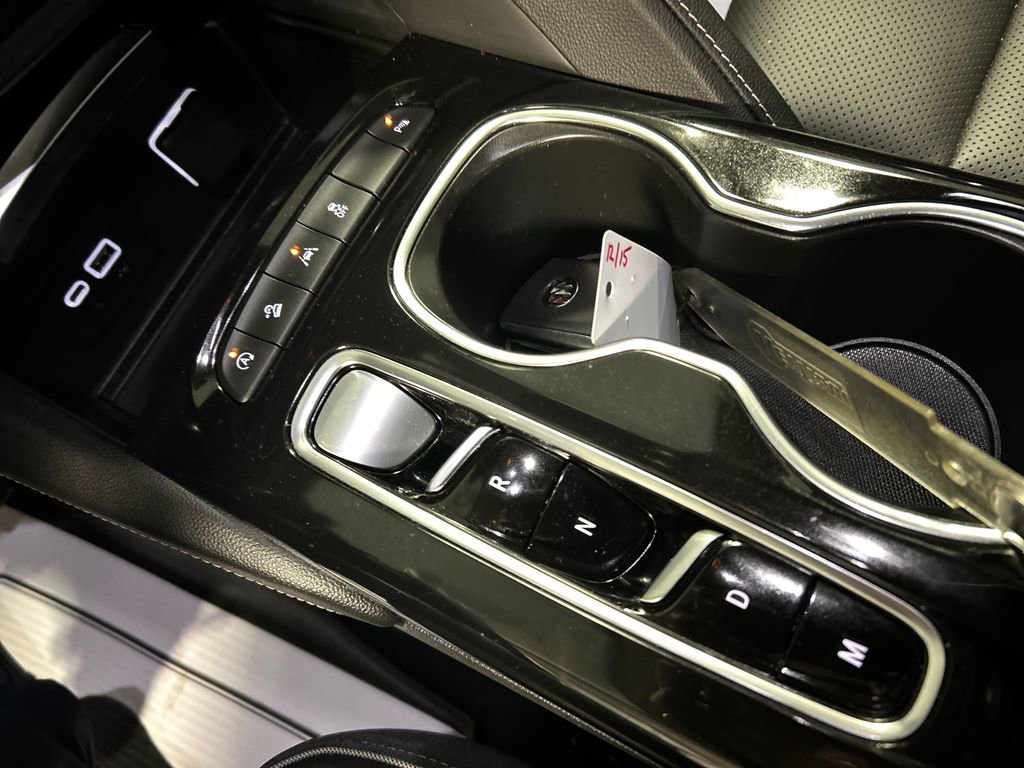 Used 2023 Buick Envision Essence image 20