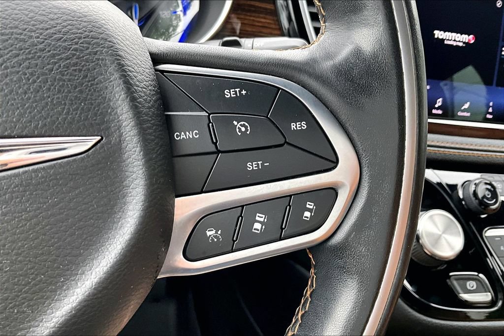 Used 2021 Chrysler Pacifica Pinnacle AWD/4WD image 12