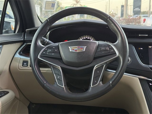 Used 2017 Cadillac XT5 Luxury image 23