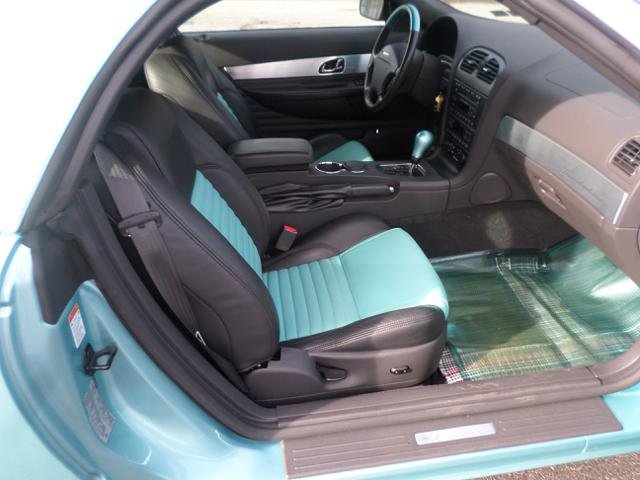 Used 2002 Ford Thunderbird image 12
