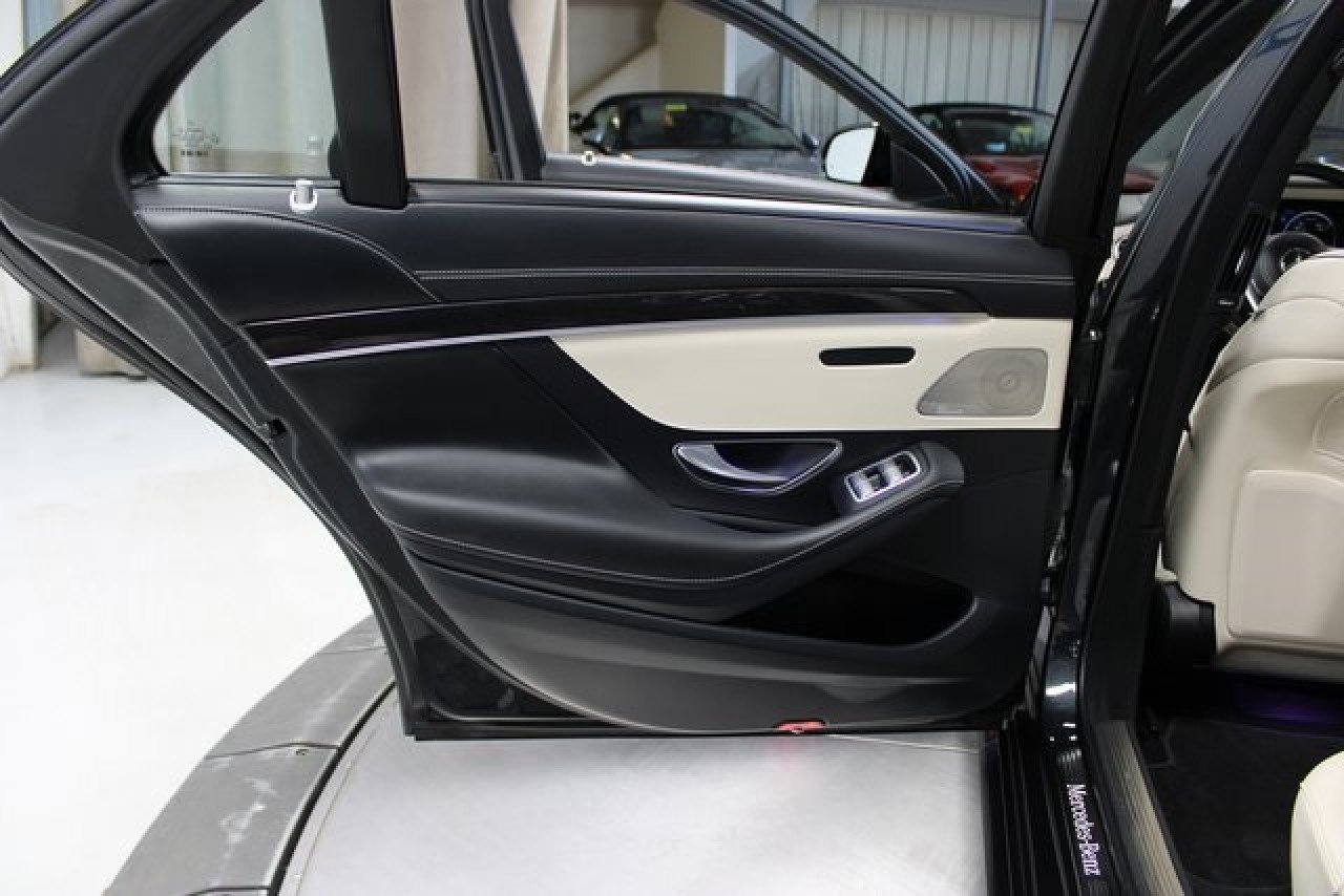 Used 2018 Mercedes-Benz S 450 Sedan image 40