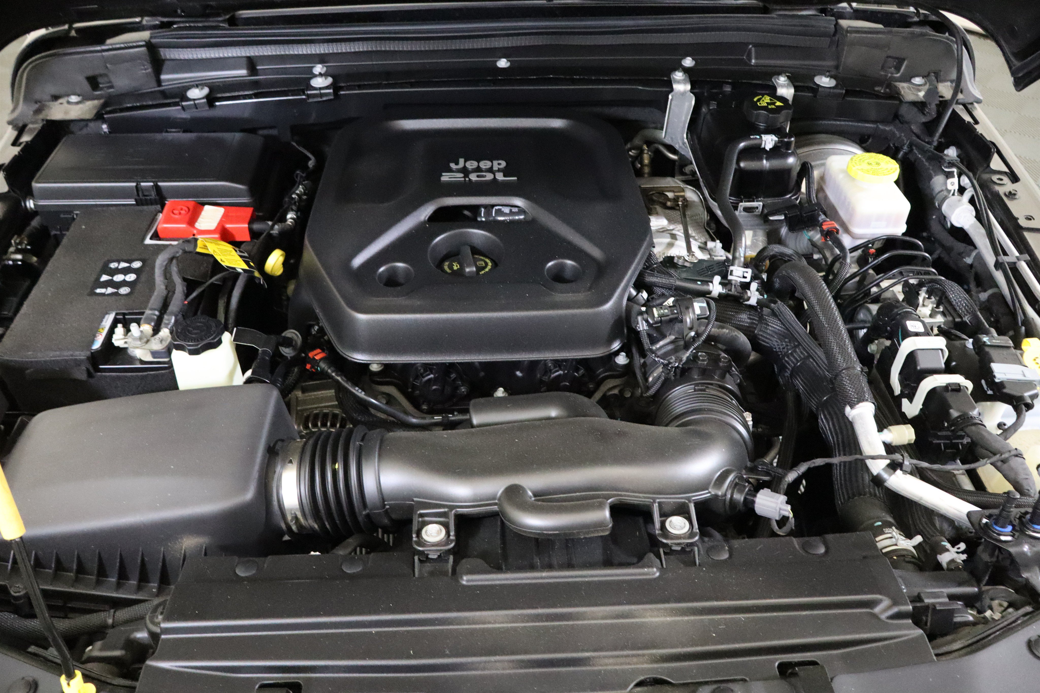 Used 2023 Jeep Wrangler Sport AWD/4WD image 15