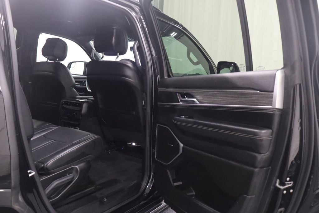 Used 2022 Jeep Wagoneer Series II image 17