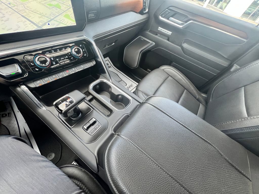 Used 2025 GMC Sierra 1500 Denali w/ Denali Reserve Package image 29