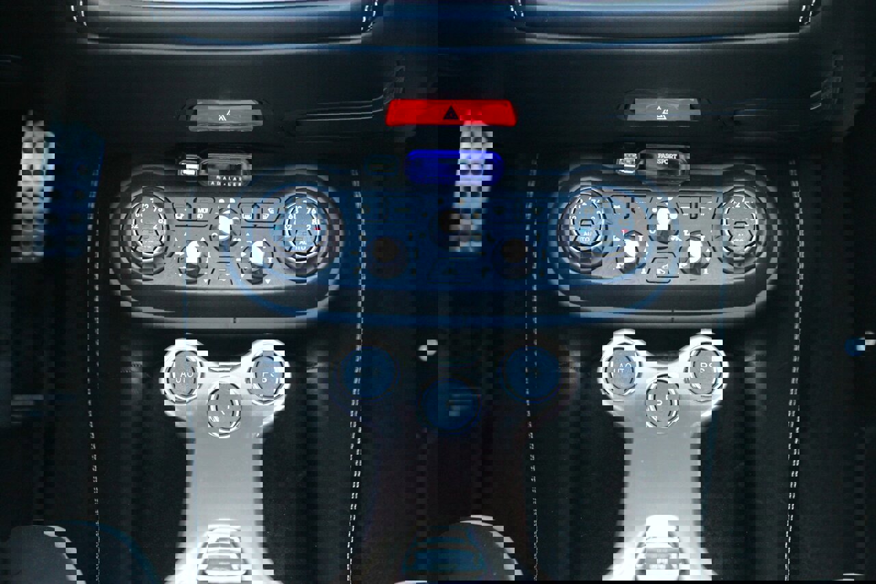 Used 2014 Ferrari California image 33