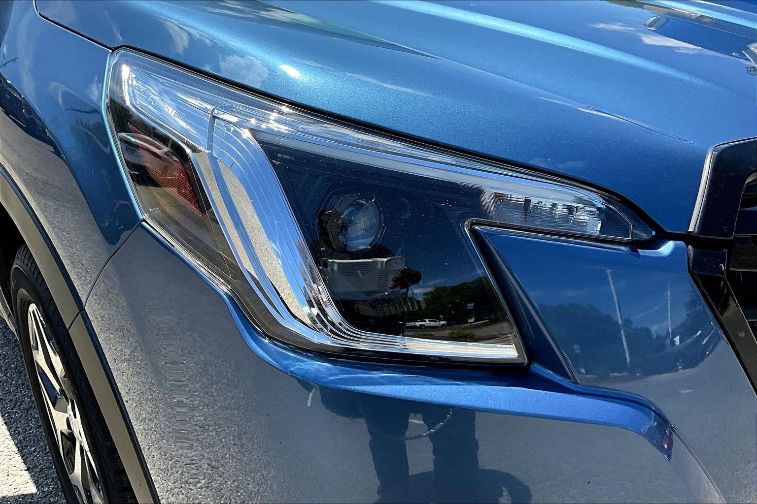 Used 2022 Subaru Forester Premium AWD/4WD image 31
