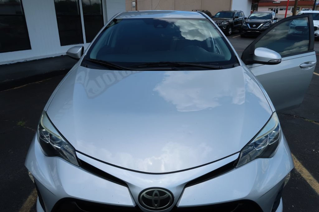 Used 2019 Toyota Corolla SE FWD image 14