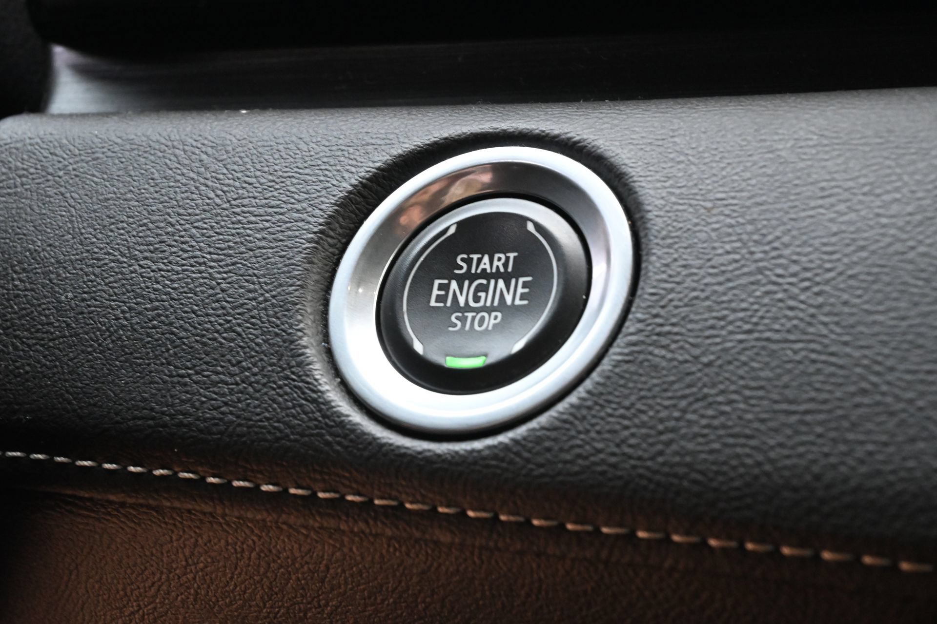 Used 2021 Cadillac Escalade Luxury RWD image 17