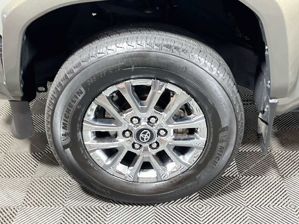 Certified 2025 Toyota Tacoma Limited w/ Tow Tech Package AWD/4WD image 27