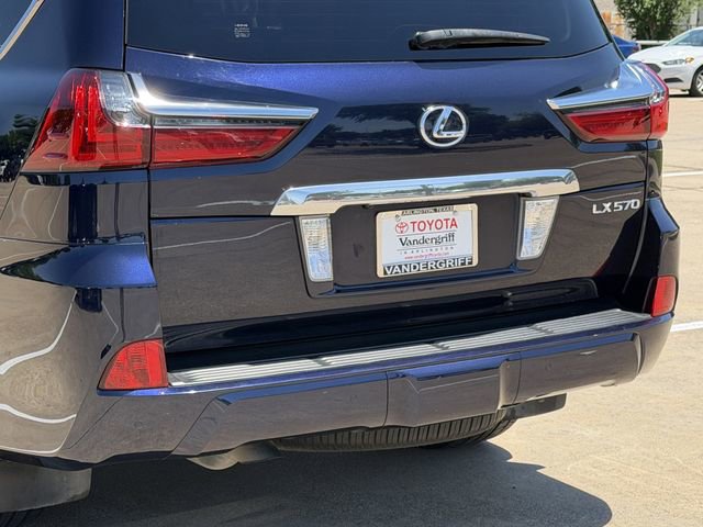 Used 2017 Lexus LX 570 4WD image 6