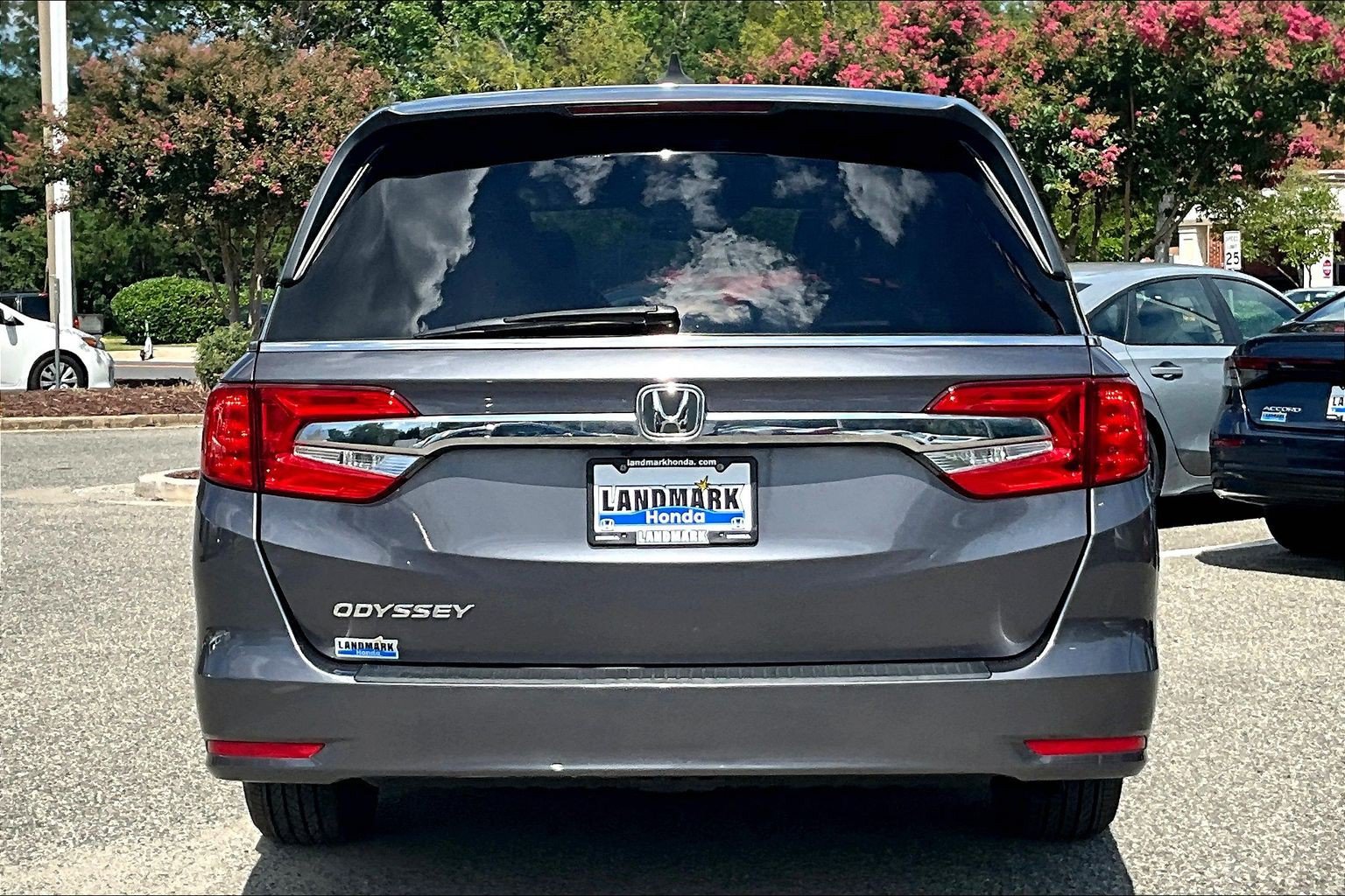 Used 2019 Honda Odyssey EX image 4