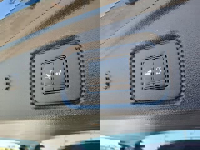 Used 2025 Nissan Pathfinder Platinum w/ Cargo Package image 8