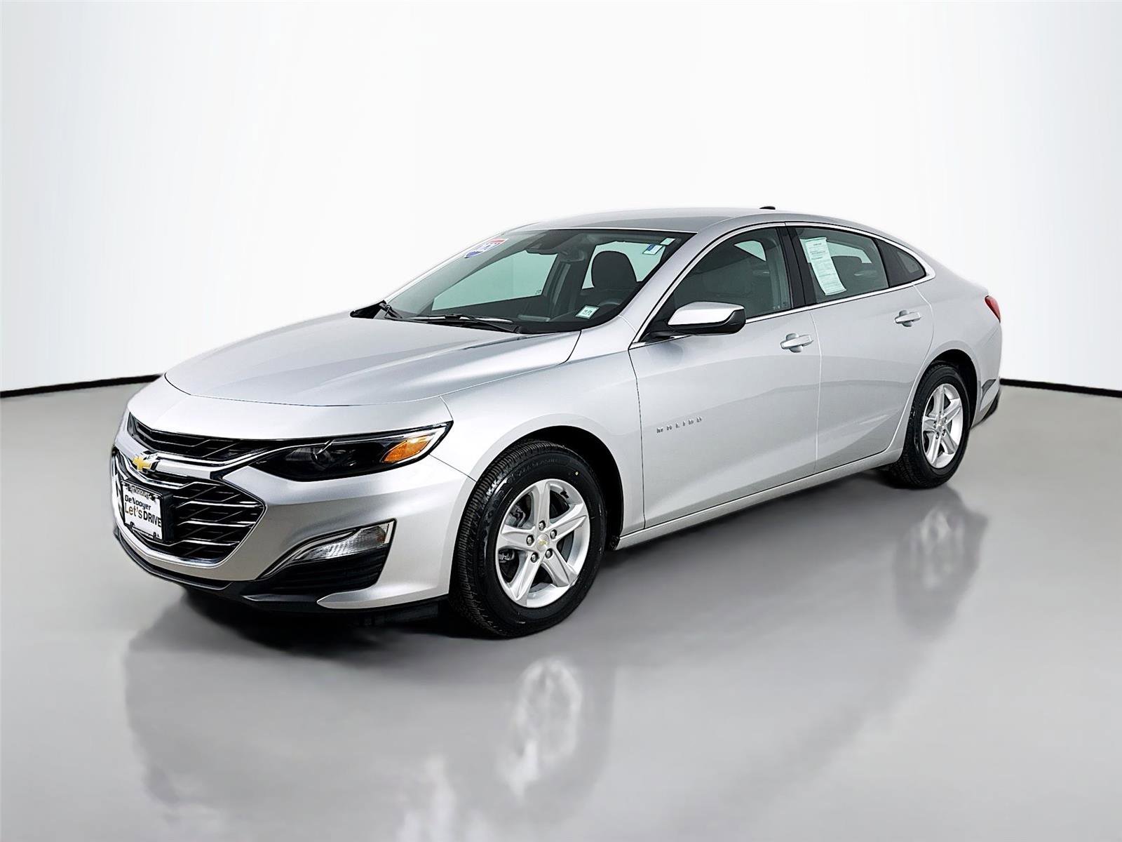 Used 2021 Chevrolet Malibu LS image 4