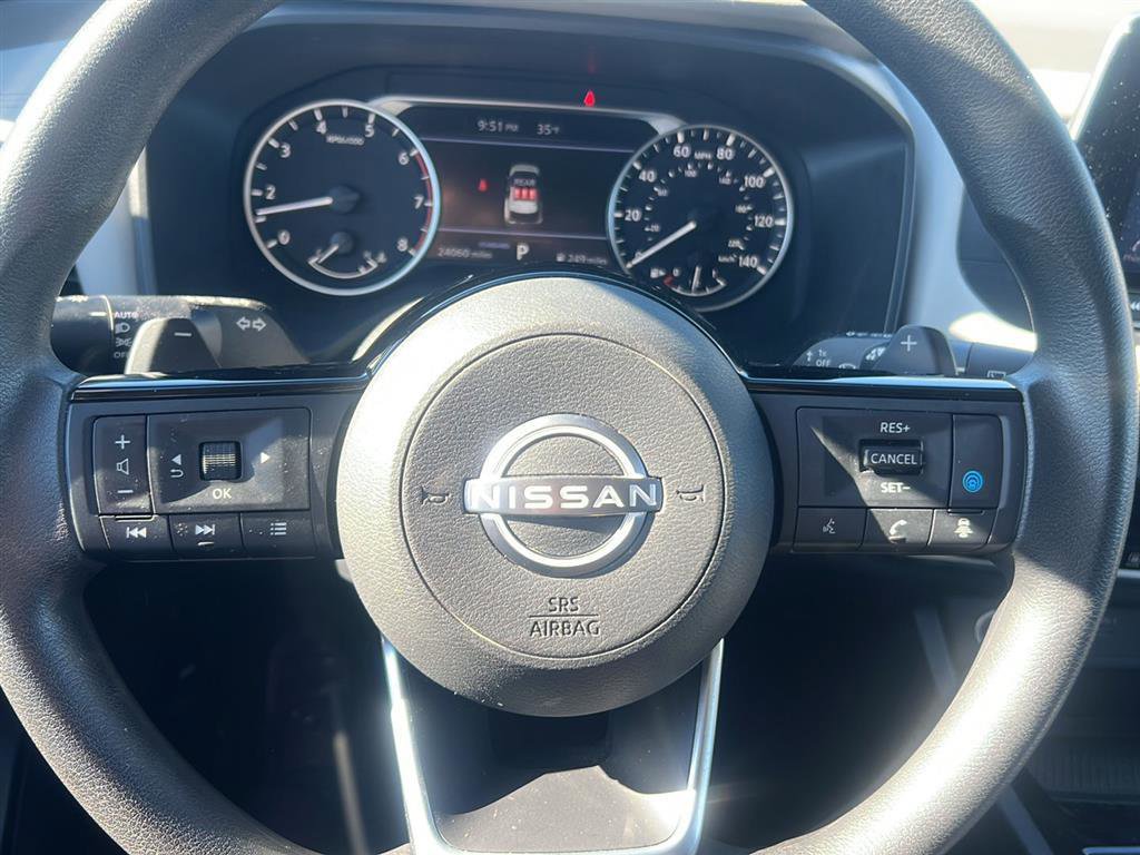 Certified 2023 Nissan Rogue SV image 9