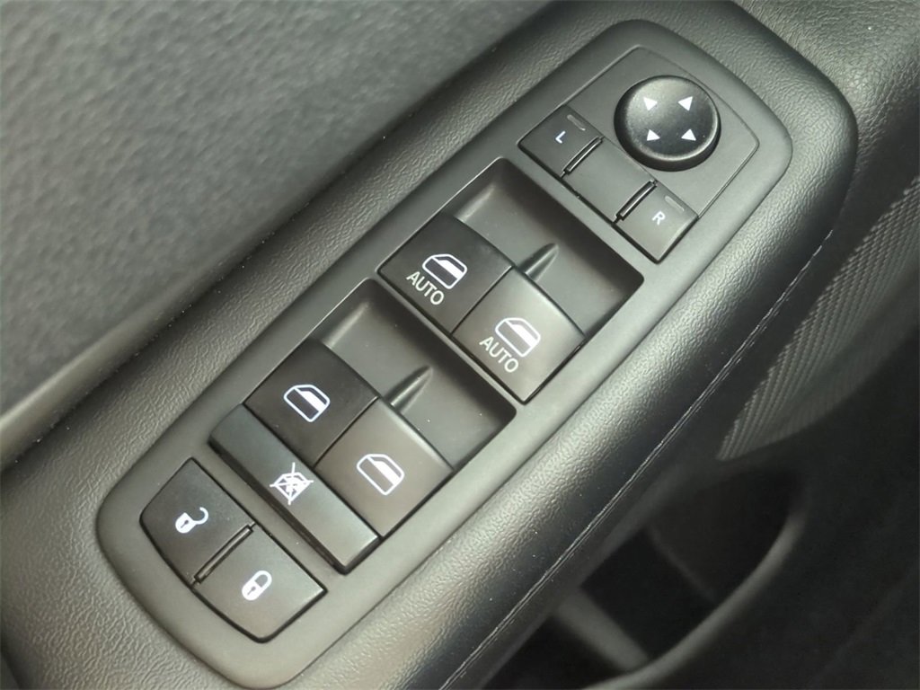 New 2025 Hyundai Venue Limited image 23