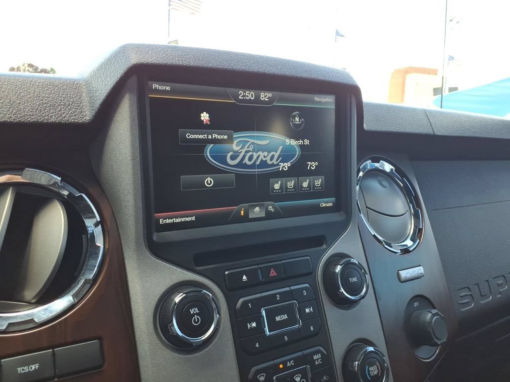 Used 2015 Ford F350 Lariat w/ Lariat Ultimate Package AWD/4WD image 18