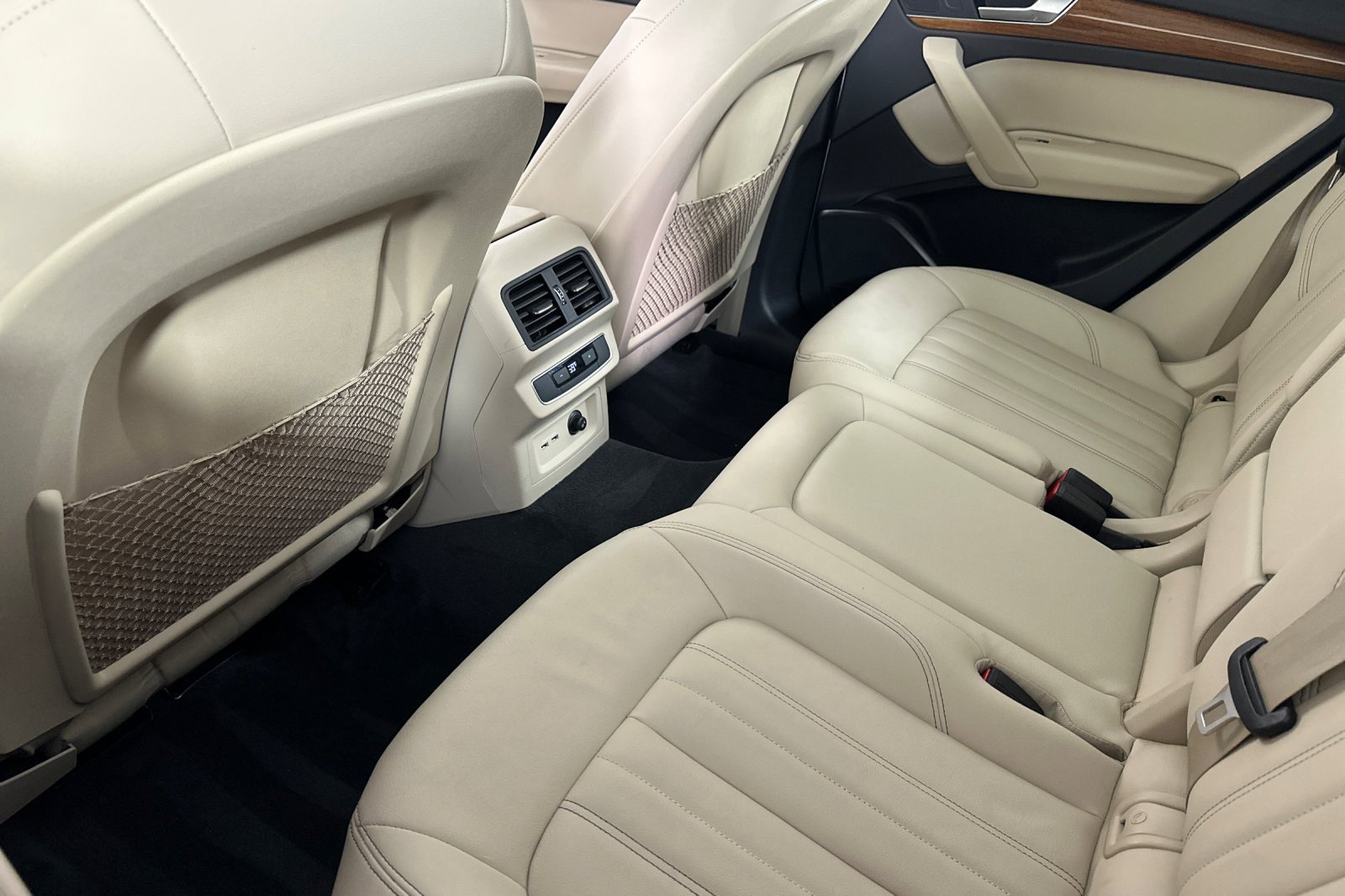 Used 2023 Audi Q5 2.0T Premium w/ Convenience Package image 11