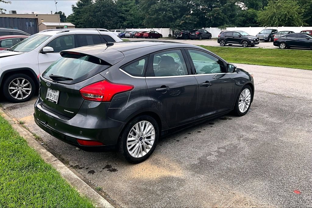 Used 2018 Ford Focus Titanium FWD image 7