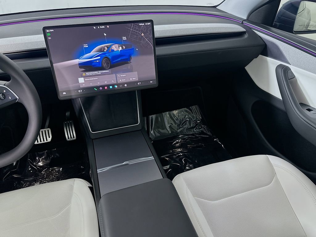 Used 2026 Tesla Model Y Long Range image 19