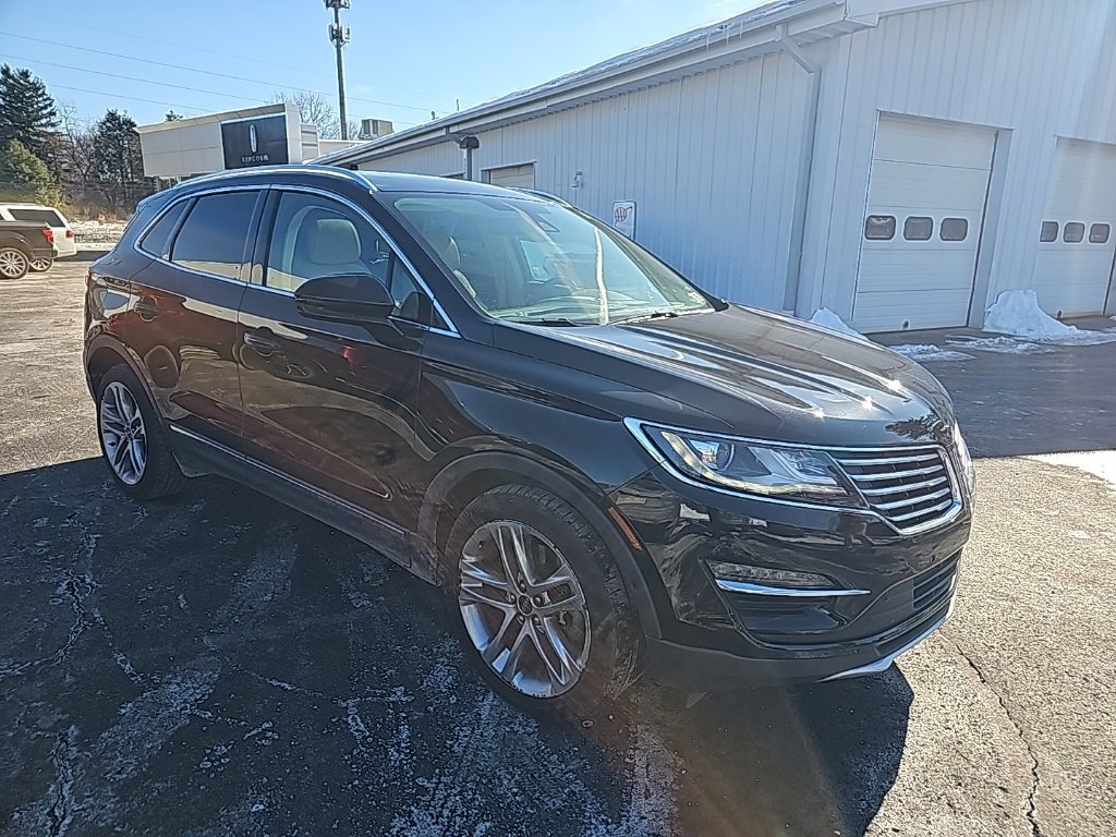 Used 2017 Lincoln MKC Reserve image 3